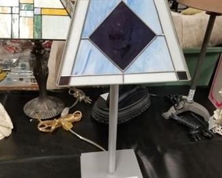 Stain glass Tiffany style small table lamp  