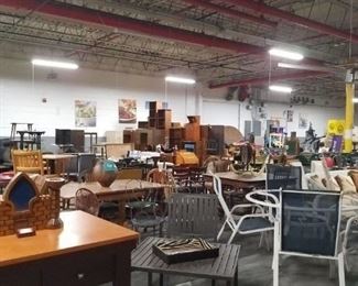 Assorted vintage period furniture  