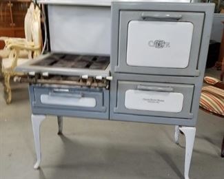 Awesome antique Crown 1926 porcelain stove  clean EUC