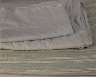 Twin Mint Blue Quilt with matching Flat sheet & pillowcase