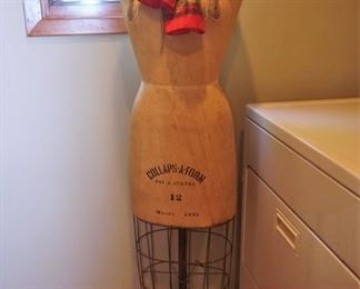 Collaps-A-Form dress form