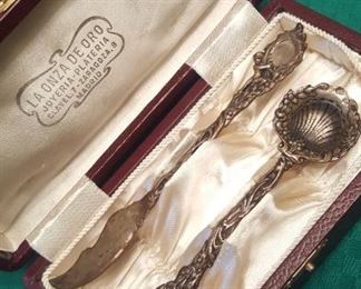 SILVER SERVING PIECES - BOXED