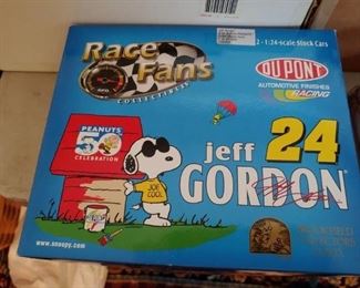 Jeff Gordon/Snoopy Diecast 