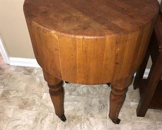 VINTAGE WOODEN BUTCHER BLOCK TABLE