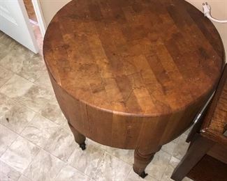 VINTAGE WOODEN BUTCHER BLOCK TABLE