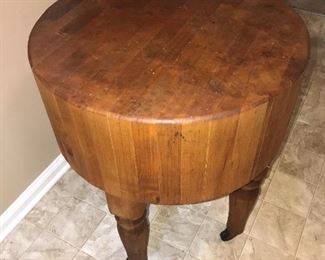 VINTAGE WOODEN BUTCHER BLOCK TABLE