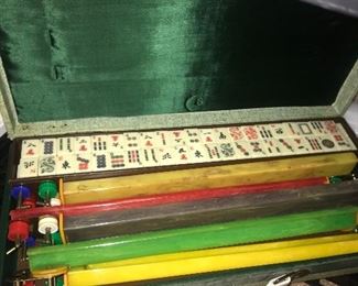 VINTAGE BAKELITE MAH JONG JONGG CARDINAL SET 