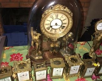 ANTIQUE CLOCKS 