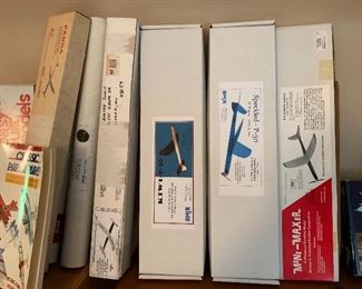 MODEL AIRPLANE KITS