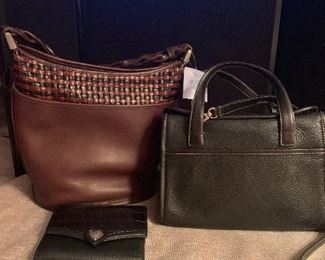 WOMEN'S HANDBAGS