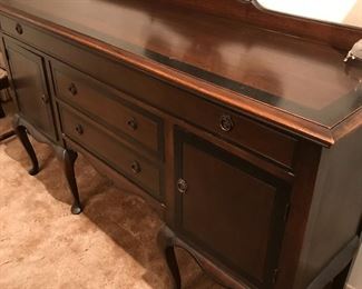 buffet/sideboard