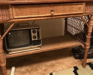 wicker desk/table small...vintage TV