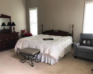 I wanna jump on that bed, it's like a cloud!