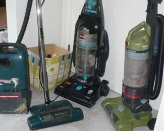 3 GOOD VACUUMS