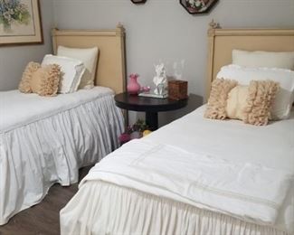 Beautiful set of twin beds 