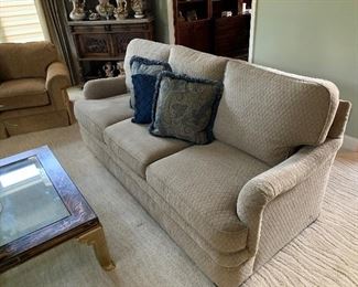 Sherrill Furniture Couch