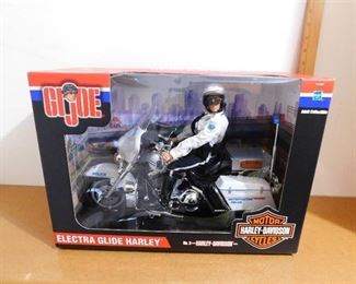 G.I. Joe Electra Glide Harley Davidson Motocycle Police Officer 2001 (NIB)