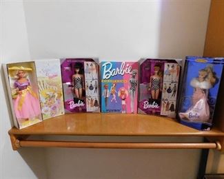Lot of Barbies (4) (NIB) & Barbie Book