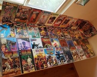 Lot of Marvel and Dark Horse Comics