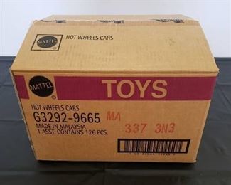 SET OF ALL 126 HOT WHEELS MADE FOR 2003 & 12 TREASURE HUNT CARS CASE #G3292-9665