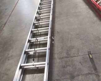 40 ft. Aluminum Extension Ladder with 250 lbs. Load Capacity Type I Duty Rating