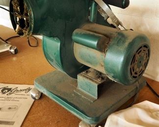 Grizzly Portable Dust Collector, Model #G1163/1163P, 220 Volt Includes Owners Manual And Dust Collection Bag