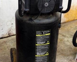Kobalt 20 Gallon Electric Air Compressor Includes Owners Manual, Hose And Fittings