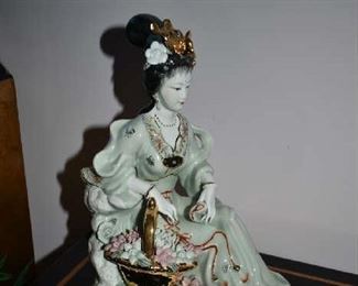 ORIENTAL FIGURINE