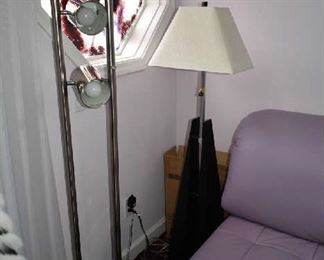FLOOR LAMPS