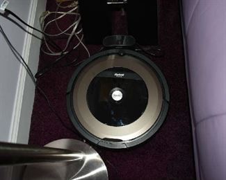 I ROBOT VACUUM