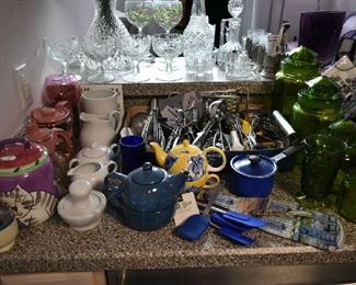 KITCHENWARE-GREEN GLASS CANISTER SET