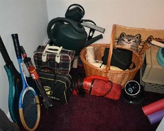 SPORTING EQUIPMENT, CAT SUPPLIES