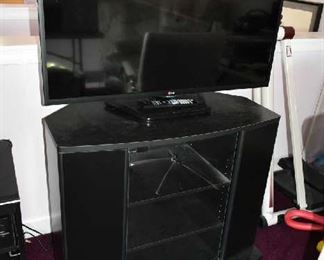 FLATSCREEN TV, TV STAND