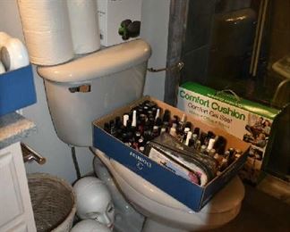 PAPER GOIDS, NAIL POLISH