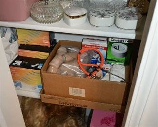 COVERED DISHES, TOILETRY