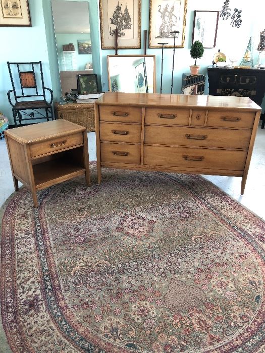 Drexel Bedroom Set With Mirror