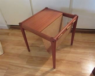 BDRD Furbo 7861 SPOTTRUP Teak Magazine Rack Table