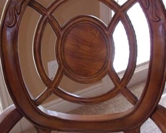 Benchmark dining room table with 2 leaves and 6 chairs. Matching china cabinet.