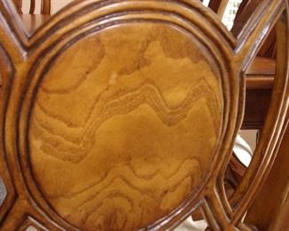 Benchmark dining room table with 2 leaves and 6 chairs. Matching china cabinet.