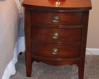 4 drawer vintage/antique dresser and matching night stands