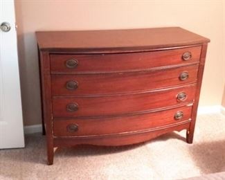 4 drawer vintage/antique dresser and matching night stands