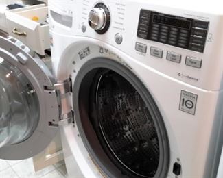 LG TrueBalance Direct Drive Front Load Washer and LG Dryer True Steam Sensor Drive 2 years old like new gently used!