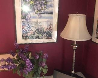 Bose Speaker, Lilac Decor