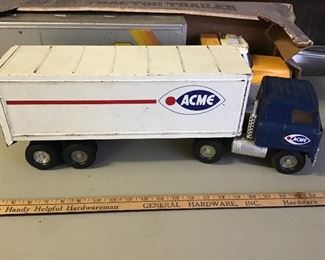 Metal trailer has doors