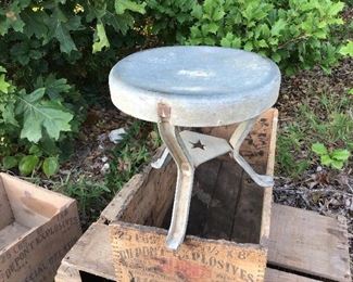 Milking stool star brace hard to find