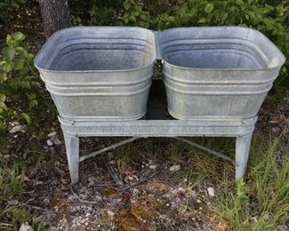 Galvanized double tub wash stand