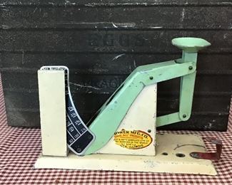 Super odd rare egg scale don’t see this style come around often
