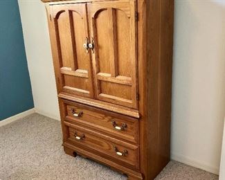 -- Traditional American 4-Piece Queen Bedroom Set - $150 - Buy the set and save $25
Including:
Queen Headboard - $50 - (65W  48H)
Dresser - $50 - (66W  19D  31H)
Armoire - $50 - (40W  18D  58H)
Night Stand - $25 -  (26W  16D  24H)
