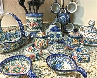Polish pottery