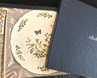 Anysley collectible cheese plate and knife